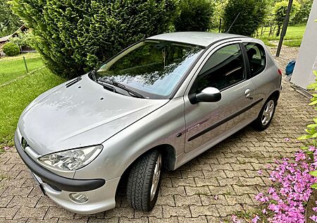 Peugeot 206 Quicksilver 1.6 16V | TOP gepflegt | 109 PS | TÜV