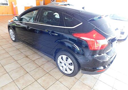 Ford Focus Fließheck 1.0 EcoBoost - Champions Edition