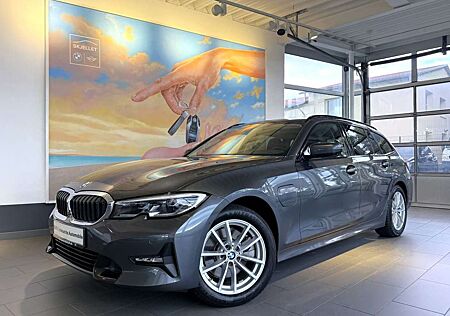 BMW 320e 320 Touring Sport Line KOM+LASER+HUD+AHK+KAM360