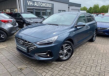 Hyundai i30 1.5 T-GDI*16"ALU*NAVI*LED HSW*PDC vo&hi&KAMERA+SHZ