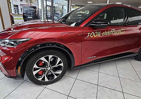 Ford Mustang Mach-E AWD FIRST EDITION Navi Led Pano Camera Vollausstat