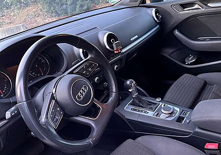 Audi A3 1.8 T Automatik Ambiente