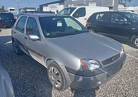 Ford Fiesta 64000km, Klima, Servo, Tüv. 08. 27