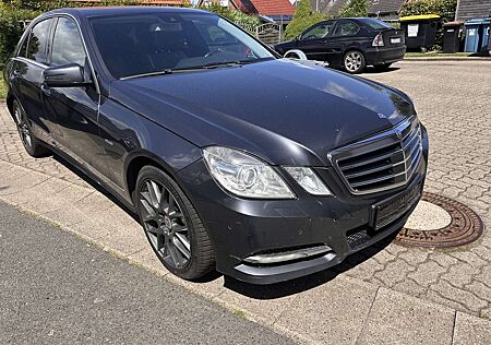 Mercedes-Benz E 300 CDI DPF BlueEFFICIENCY 7G-TRONIC Avantgarde