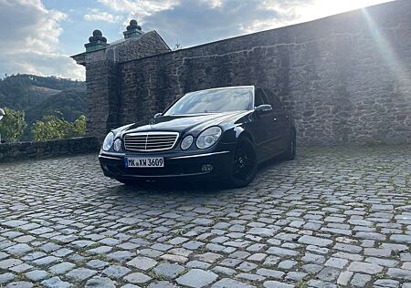 Mercedes-Benz E 320 Elegance