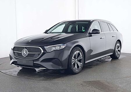 Mercedes-Benz E 220 d 4M T Avantgarde/LED/Distronic/Kamera/AHK