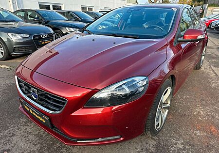 Volvo V40 You! 1.6-TÜV-Navi-PDC-8 Fach Bereift