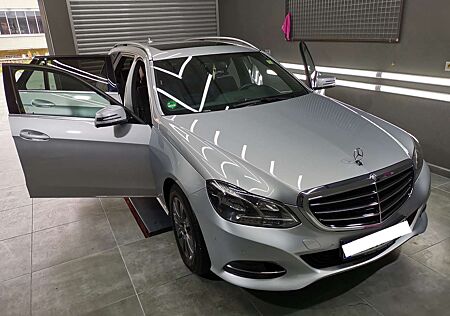 Mercedes-Benz E 220 E-Klasse T-Modell Diesel T CDI Elegance