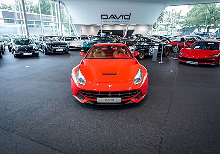 Ferrari F12 Berlinetta*Lift*LED Lenrkad*Carbon*