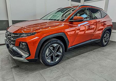 Hyundai Tucson STYLE 18 ALU KLIMAAUTOMATIK TOTWINKEL NAVI SHZ ...