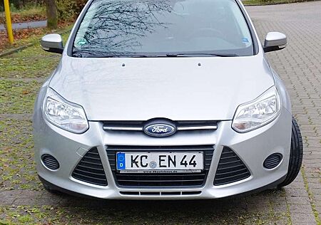 Ford Focus Turnier 1.6 TDCi ECOnetic 88g Start-Stopp-Sy Trend