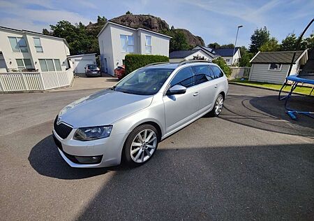 Skoda Octavia Combi 1.6 TDI (Green tec) DSG Style