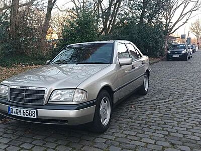 Mercedes-Benz C 220 D Classic