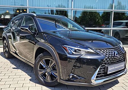 Lexus UX 250h Launch Edition