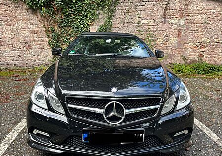 Mercedes-Benz E 200 CGI BlueEfficiency (207.448)