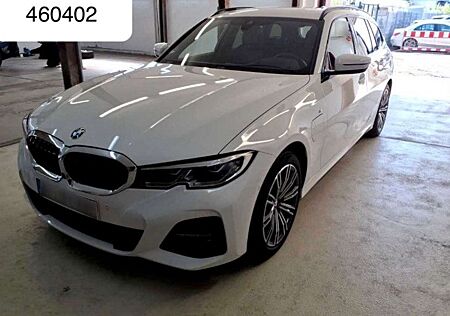 BMW 330 e M Sport Laser HeadUp 360Kam AeroPaket +++