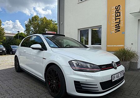 VW Golf Volkswagen VII GTI Performance BMT=Scheckheft-Pano=