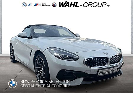 BMW Z4 sDrive20i Sport Line HiFi LED Navi SHZ PDC