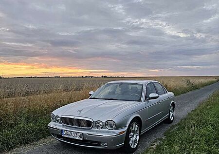 Jaguar XJ8 4.2