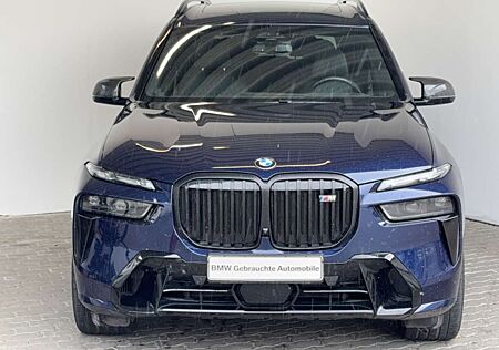 BMW X7 M 60iA xDrive Executive Drive Pr NP: 168000 €