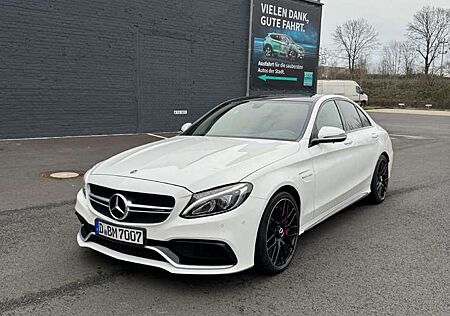 Mercedes-Benz C 63 AMG S Speedshift 7G-MCT