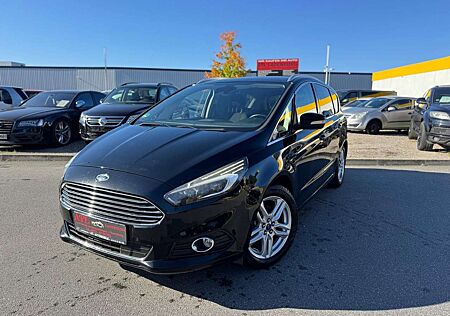 Ford S-Max Titanium