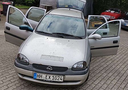 Opel Corsa 16V Edition 2000