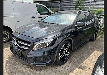 Mercedes-Benz GLA 200 7G-DCT