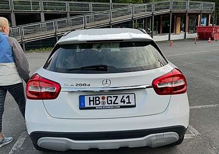 Mercedes-Benz GLA 200 CDI / d (156.908)