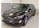 Ford Focus 1.5 EcoBoost Titanium LED/NAVI/KAM/HUD