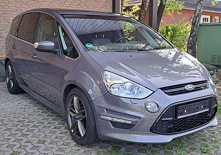 Ford S-Max 2.0 EcoBoost Titanium S
