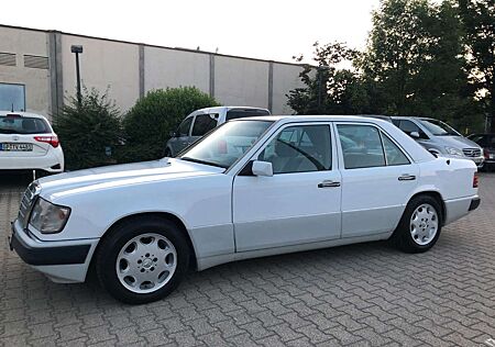 Mercedes-Benz E 250 *AUTOMATIK*SCHIEBEDACH*TOP