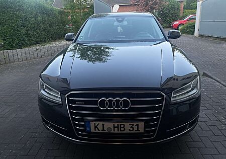 Audi A8 3.0 TDI clean diesel quattro