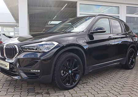 BMW X1 xDrive25e Sport Line Head-Up DAB LED RFK AHK