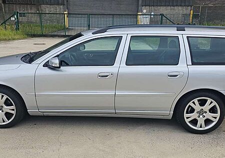 Volvo V70 2.4 D Edition Comfort TÜV NEU