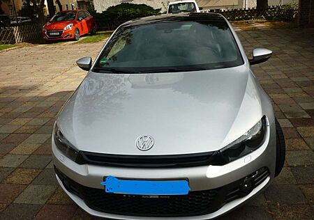 VW Scirocco Volkswagen 1.4 TSi mit 18"Alufelgen Daytona Sterling-Silber