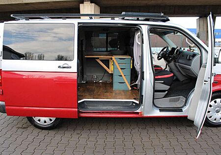 Volkswagen T5 Transporter Bus Shuttle