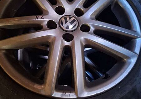 VW Touran Volkswagen 1.4 TSI United