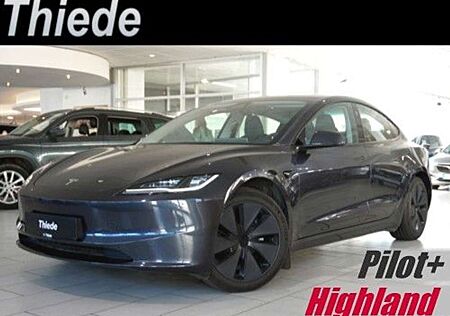 Tesla Model 3 Standard Range RWD NAVI/KAMERA/SH/PILOT