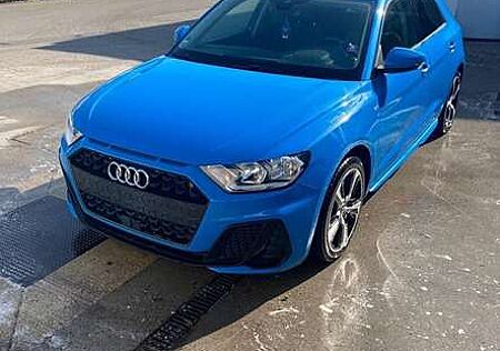 Audi A1 30 TFSI Sportback S line