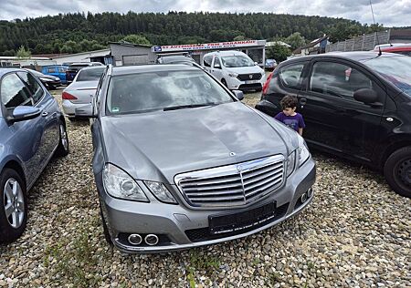 Mercedes-Benz E 220 T CDI DPF BlueEFFICIENCY