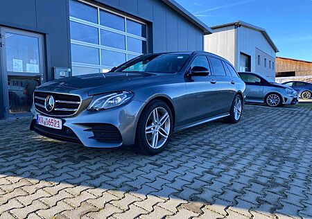 Mercedes-Benz E 220 d T AMG Kamera/Head-UP/Comand/19"/Night-P