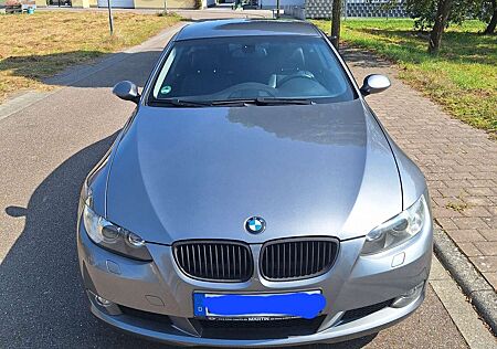BMW 320 Coupé E92