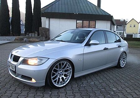 BMW 320i 320 3er +GEPFLEGT+TÜV=03/2027+OPTIK+EXTRAS