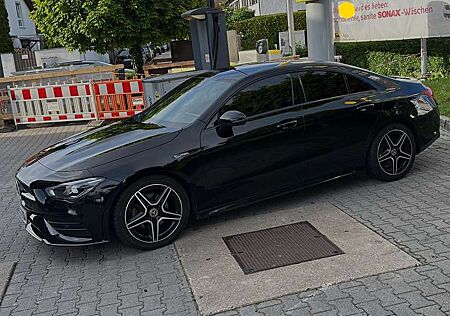 Mercedes-Benz CLA 200 Coupe amg line