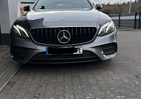 Mercedes-Benz E 300 Mercedes E300de T-Modell AMG Paket