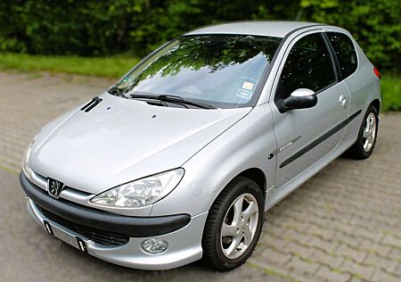 Peugeot 206 QuickSilver 1 Jahr TÜV viele Neuteile TOP
