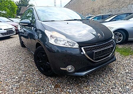 Peugeot 208 Active-KLIMA-TEMPO
