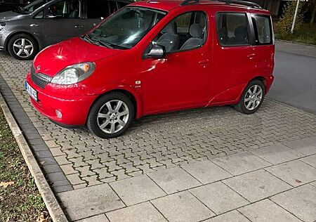 Toyota Verso Yaris HU 03/26 BREMSEN NEU
