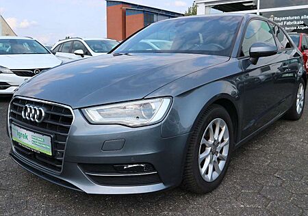 Audi A3 ambition Xenon/Sitzheizung/Tempomat/Spurassi.
